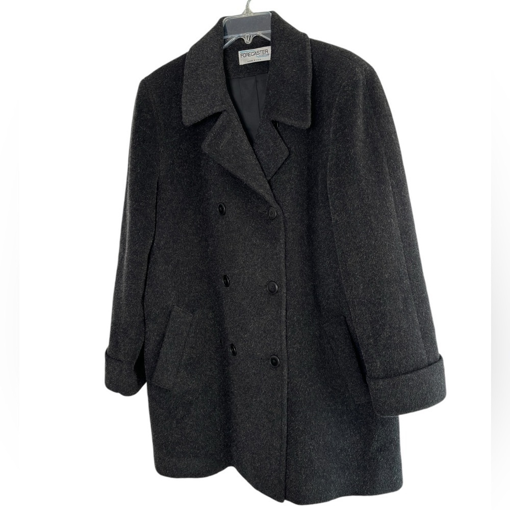 Vintage Womens Coat Sz 10 Pea
Double Breasted Wool Blend Made in USA Union Made